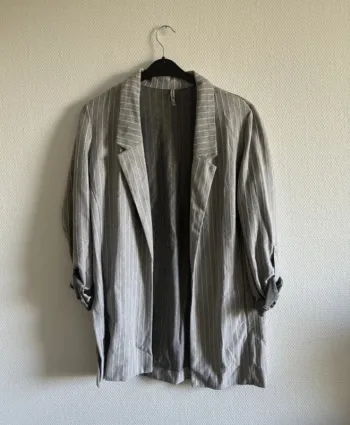 Veste blazer grise et blanche