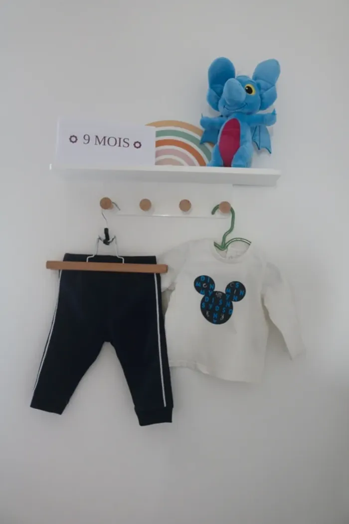 Ensemble haut Disney et jogging Creeks 9 mois