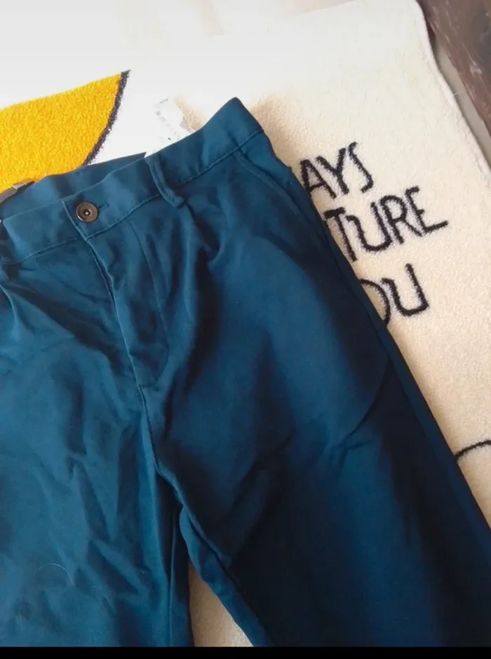 Pantalon homme quasiment neuf - photo numéro 3