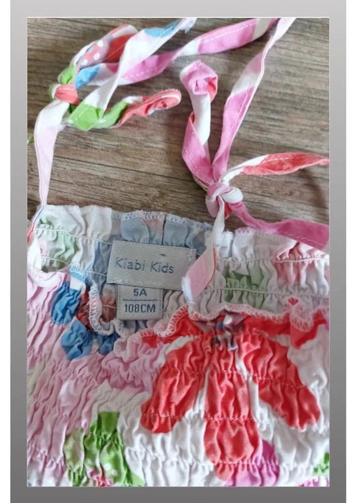 Jolie robe à fleurs kiabi 5 ans - photo numéro 2