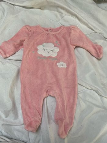 Lot vêtements bébé fille 1 mois