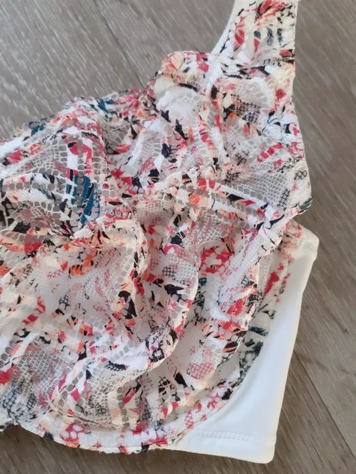 Soutien gorge 95E sans complexe - photo numéro 2