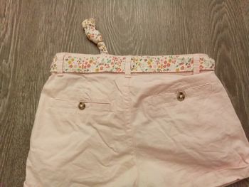 Short fille