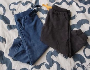 Lot de 2 joggings 24 mois