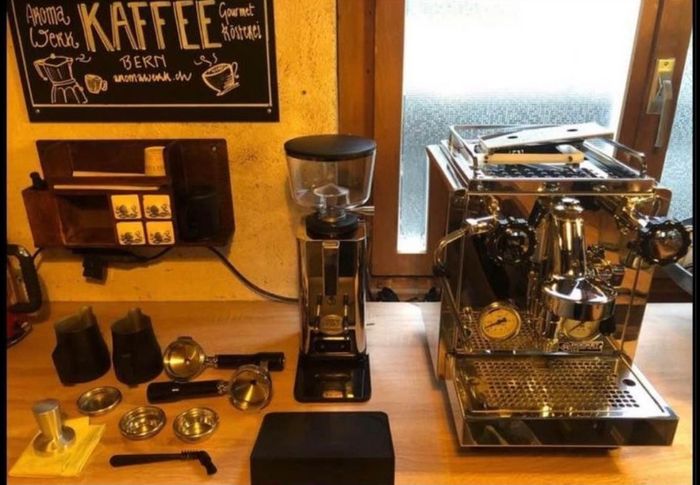 Machine à café Barista Rocket avec accessoires - photo numéro 4