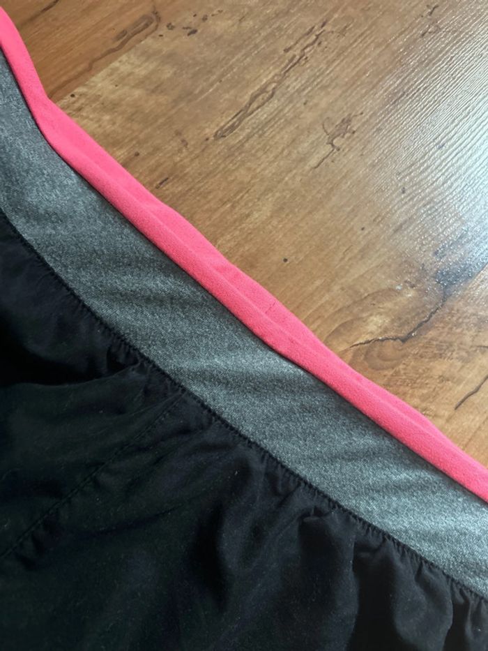 Short sport femme - taille S - photo numéro 4