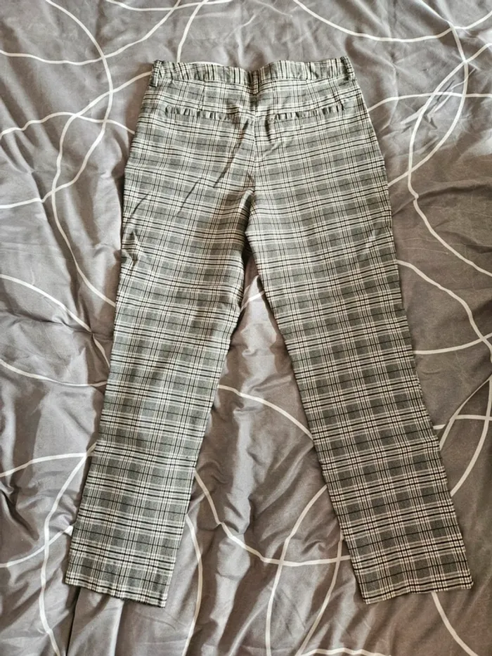 Pantalon Jennyfer 40 - photo numéro 2
