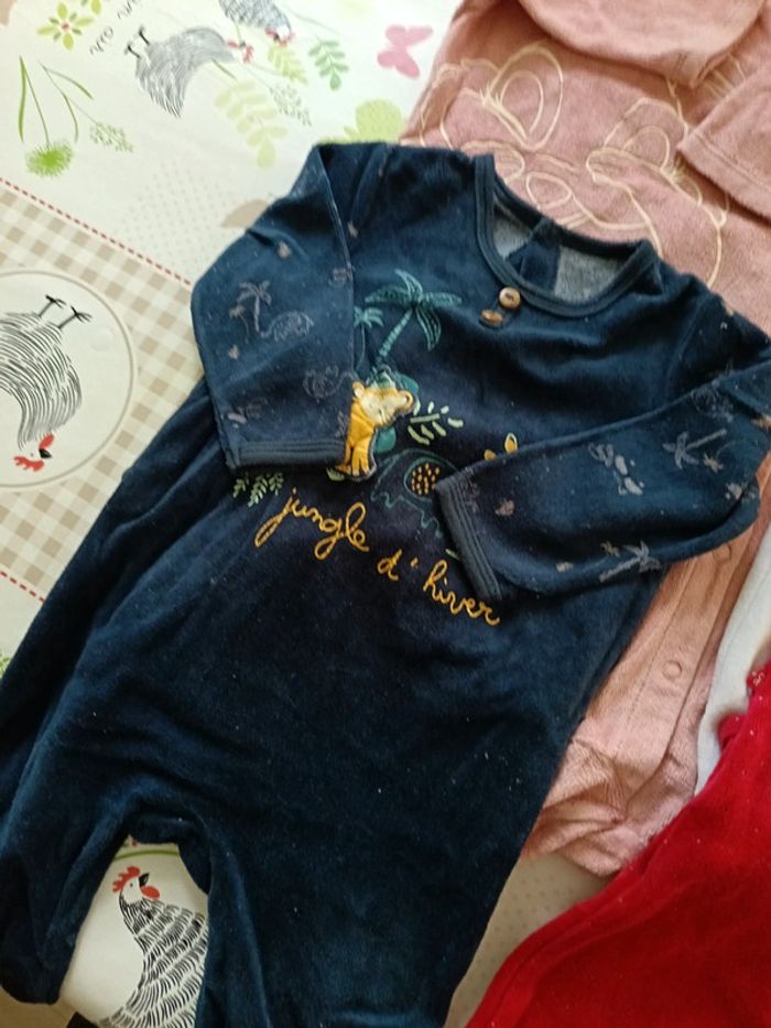 Lot de 4 pyjamas hiver 9 mois - photo numéro 4