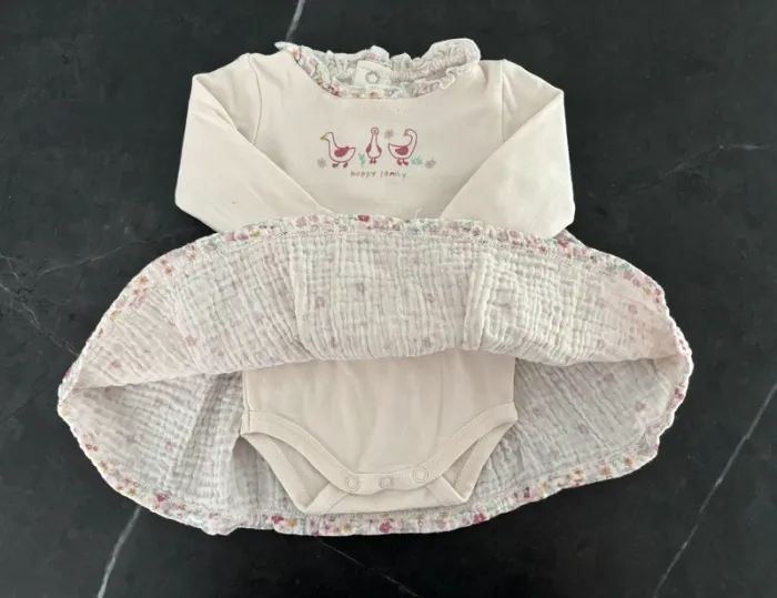Robe avec body intégré - 3 mois - photo numéro 2