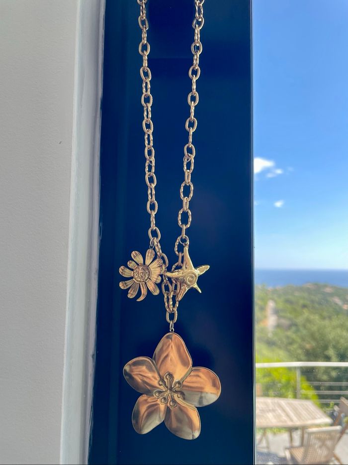 Colliers avec pendentifs - photo numéro 3