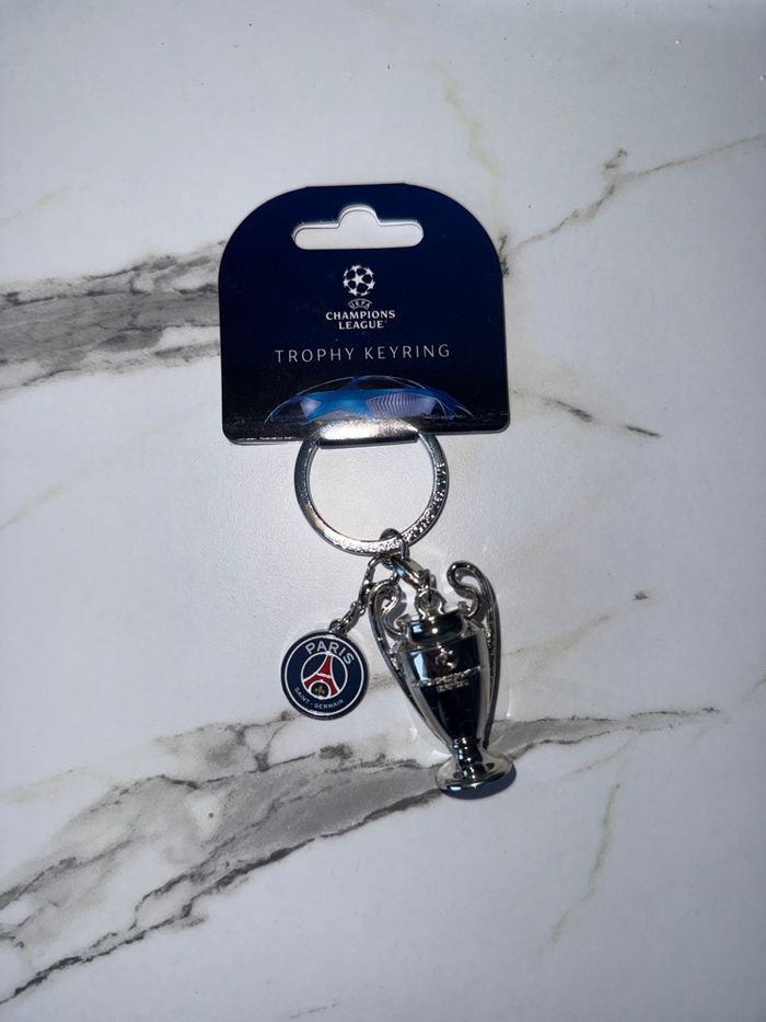 Porte-clés officiel PSG – Édition Limitée Vainqueur Ligue des Champions 🏆 - photo numéro 7