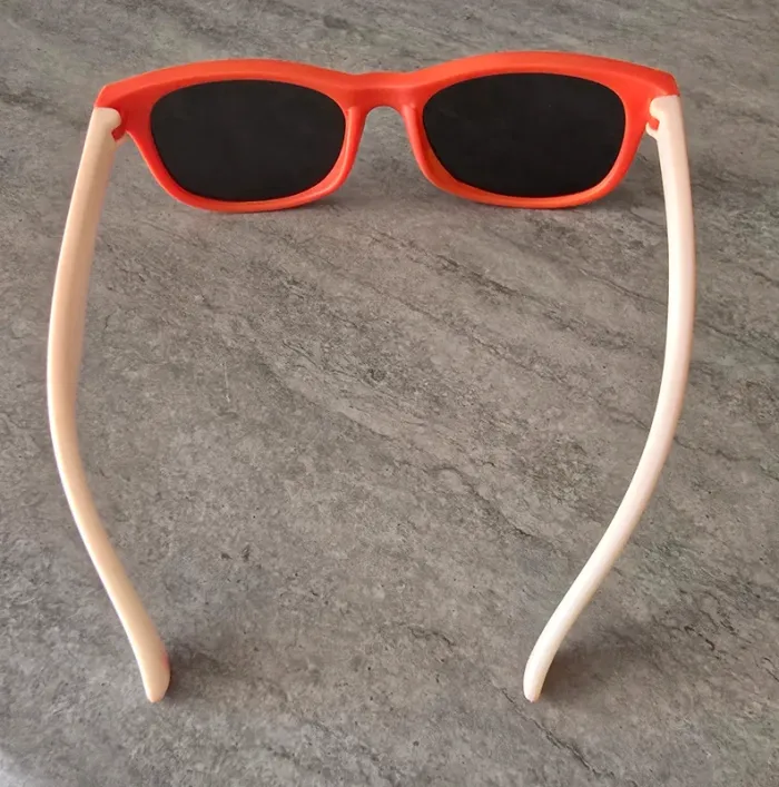 Lunette de soleil enfant - photo numéro 4