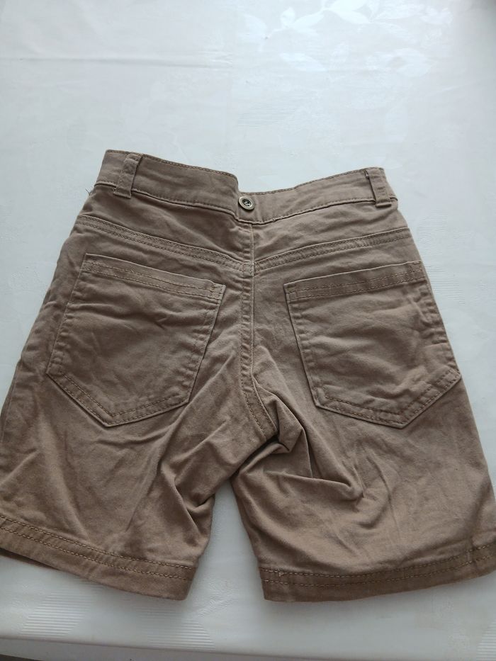 Short beige - photo numéro 2
