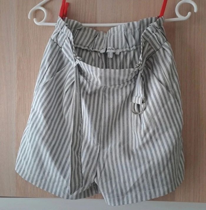 Joli short rayé - photo numéro 3