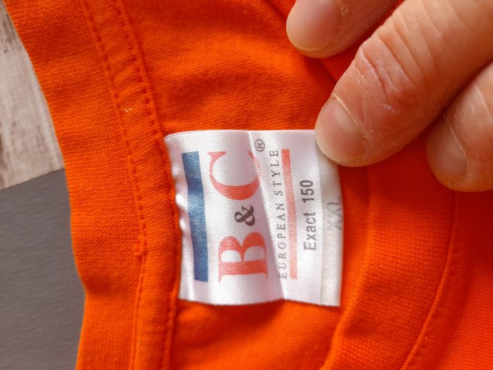 Tee-shirt orange - photo numéro 3