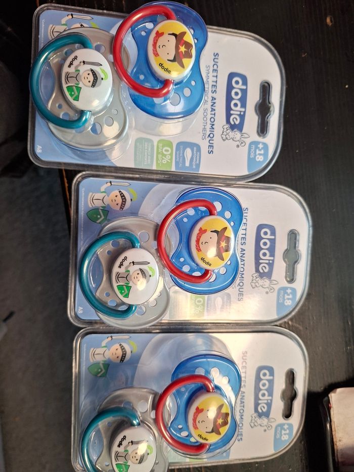 Tétines dodie neuves