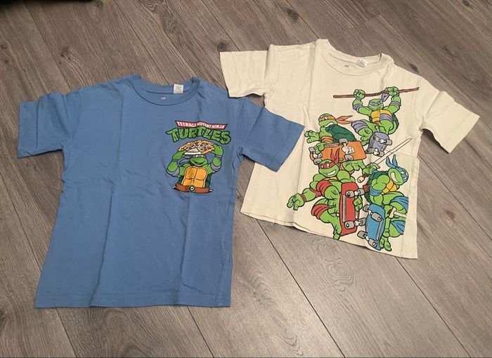 Lot 2 t-shirt h&M 4/6 ans 11O/116 centimètres tortues ninja
