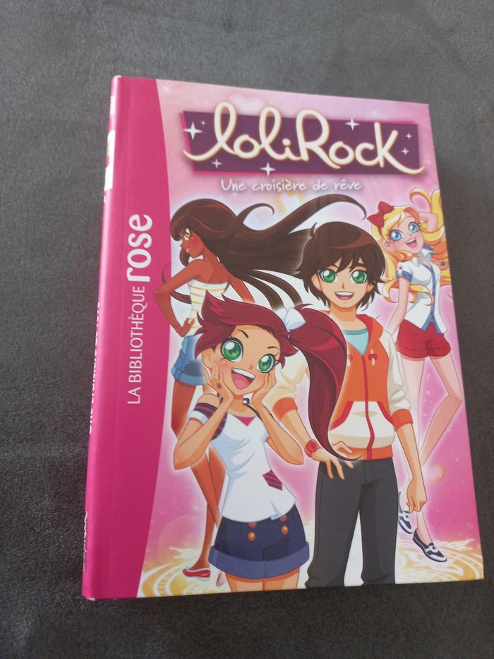 Livre roman bibliotheque rose lolirock tome 14