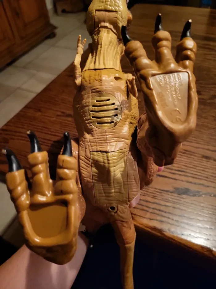 Dinosaure articulé et sonore - photo numéro 4