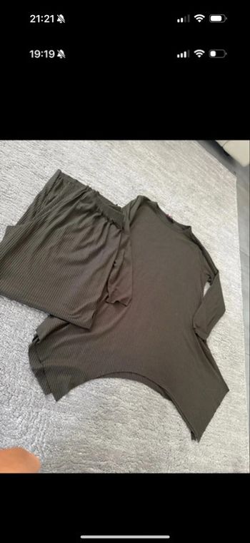 Ensemble femme taille 42 très bonne etat