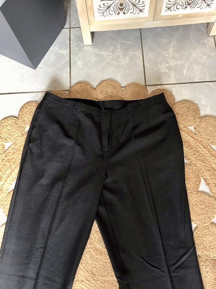 Pantalon noir à poches taille 54 marque Refa - photo numéro 5