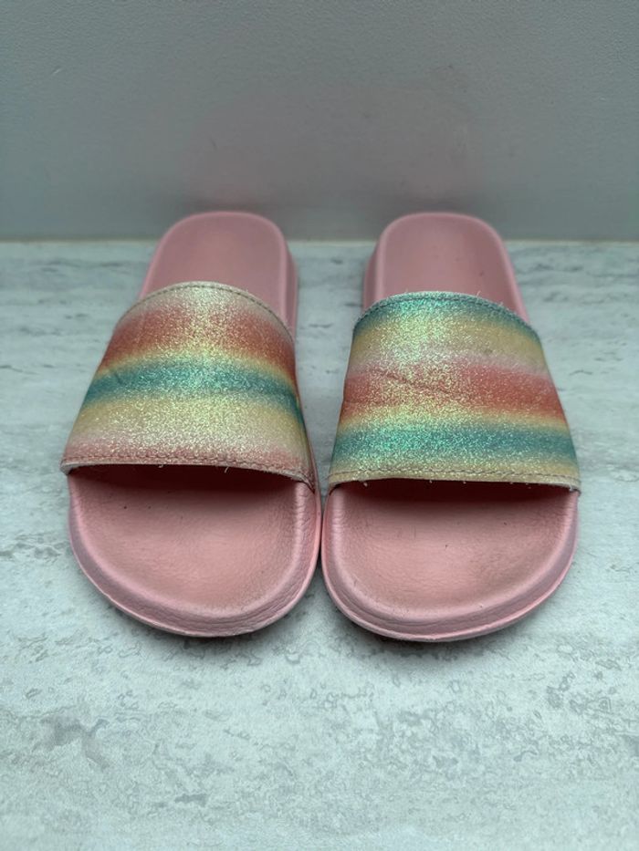 Claquettes fille rose et arc-en-ciel TBE 31-32 - photo numéro 2