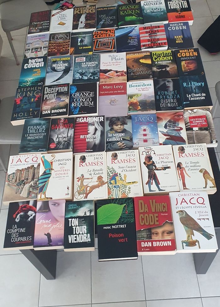 Divers livres brochés