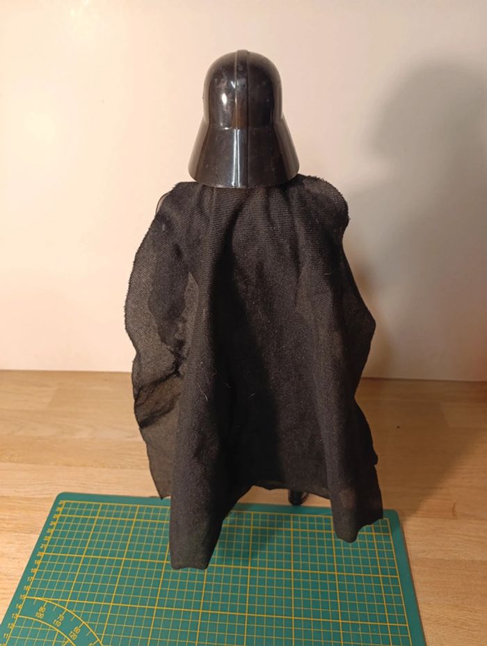 Figurine dark Vador action Sabre laser - photo numéro 4