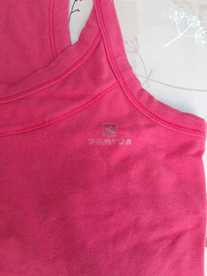 Joli et pratique debardeur / haut de sport brassière elastiquée intégrée fushia - T40 - Domyos - photo numéro 6