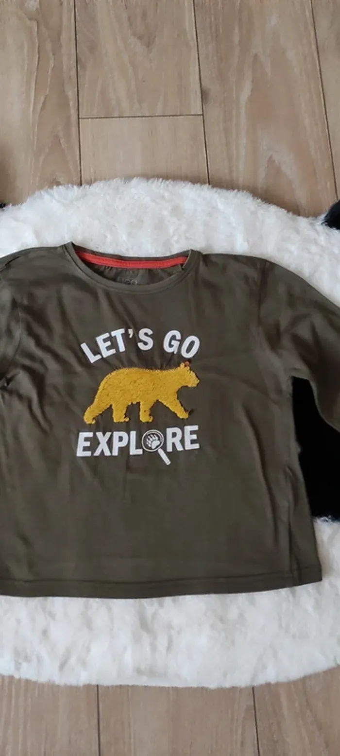 🐼T-shirt manches longues 8 ans 128 cm NPO très bon état 🐼 - photo numéro 2