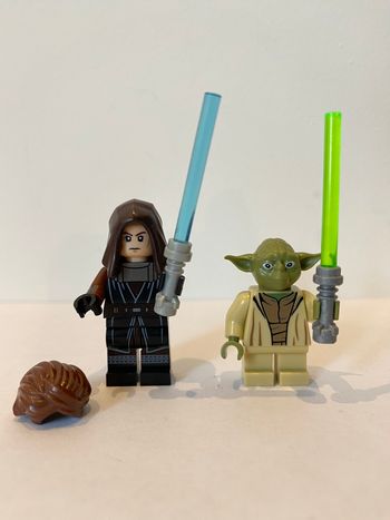 Figurine type lego Maître Yoda et Jedi Anakin Skywalker. Star Wars
