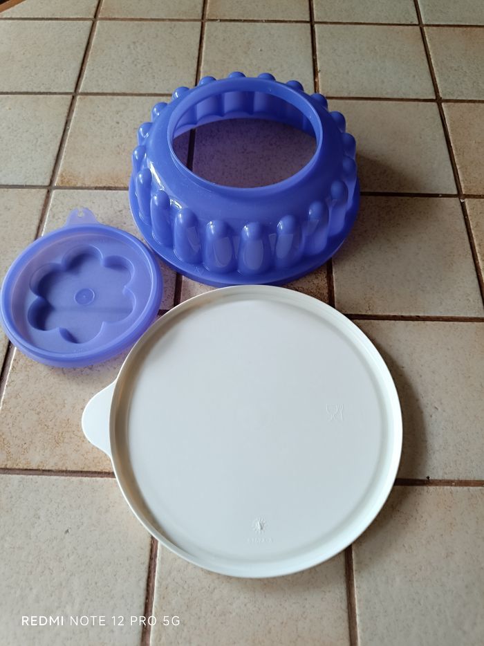 Moule à charlotte Tupperware neuf bleu/violet - photo numéro 7