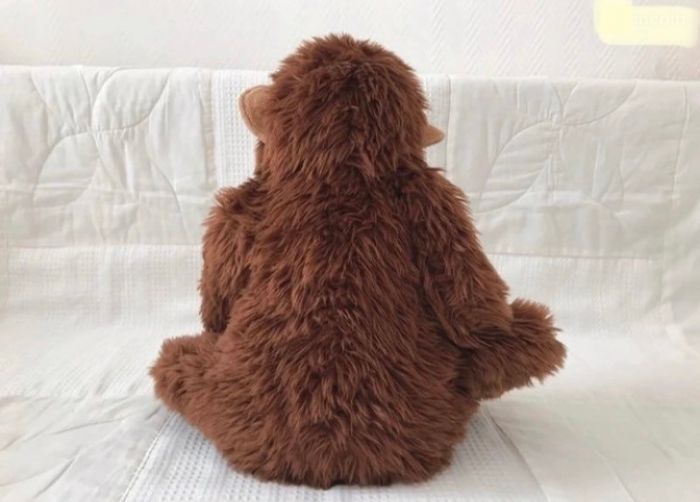 Grande peluche 40 centimètres gorille / singe assis marron et beige Vintage - photo numéro 4