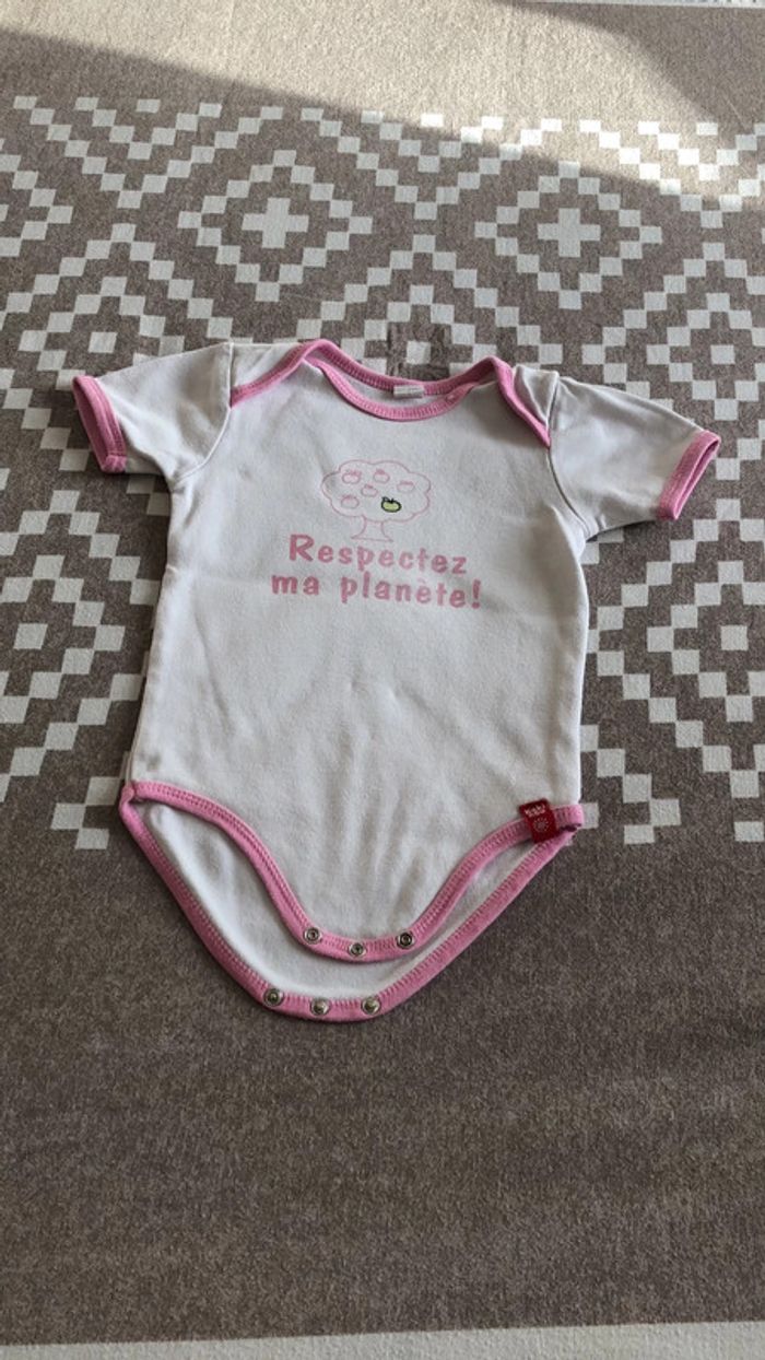 Body blanc et rose 6 mois