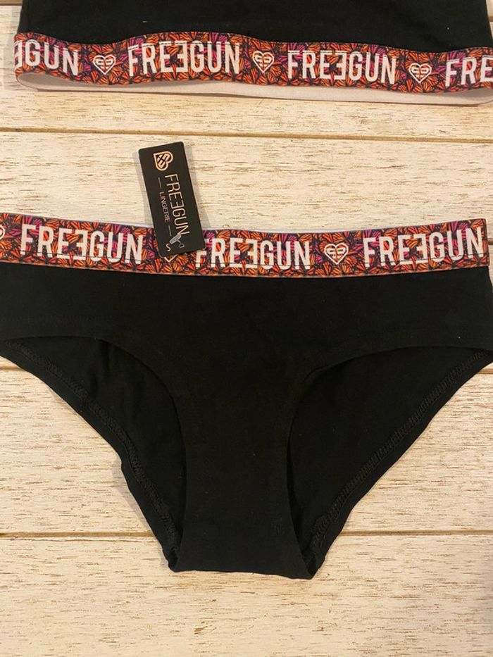 Ensemble lingerie Freegun brassière soutien-gorge + culotte femme T S ou fille ado 12/16 ans - photo numéro 3