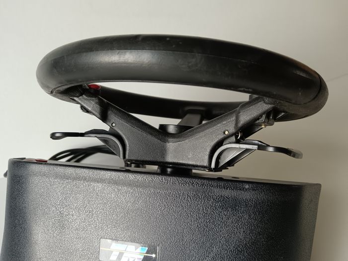 Volant Vintage Grand Prix 1 by ThrustMaster pour DOS Windows 3.1/95 - photo numéro 6