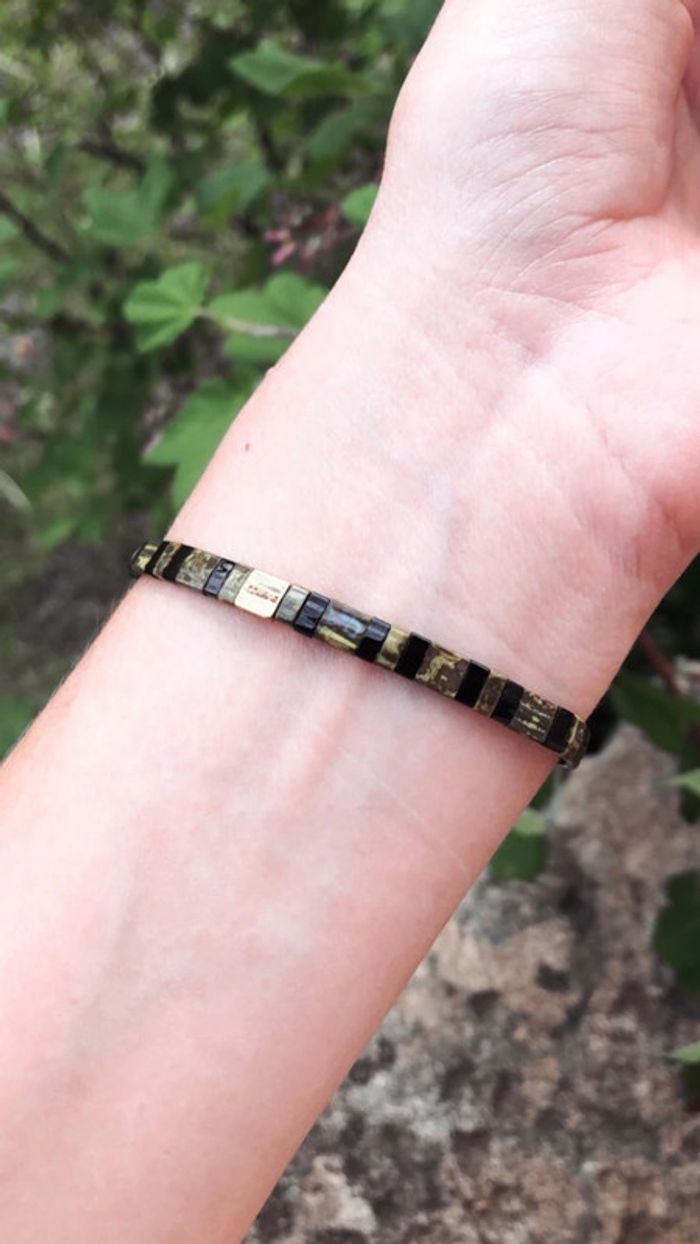 Bracelet élastique en perles miyukis