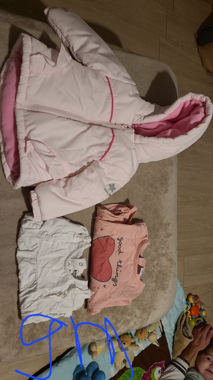 Lot vêtements bébé filles - photo numéro 5
