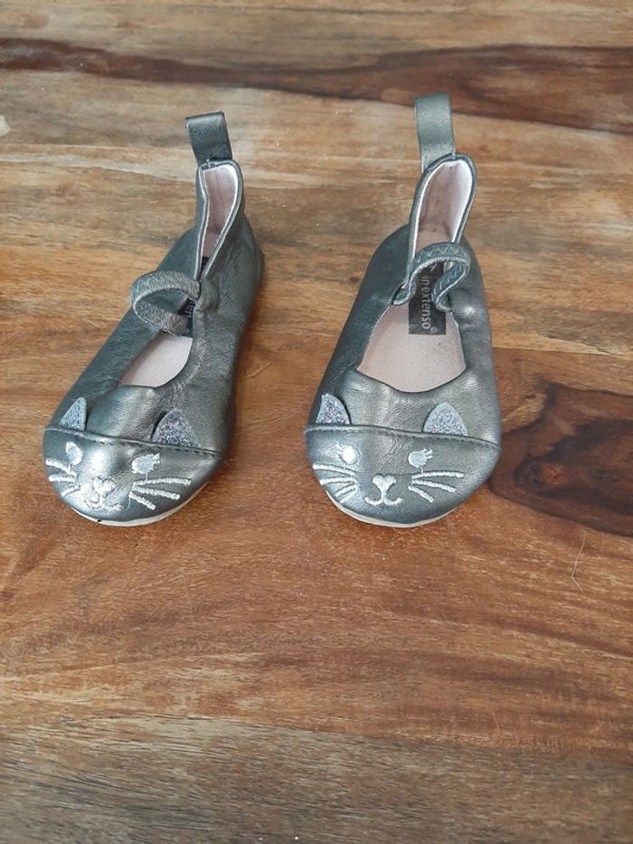 Chaussures fille taille 19