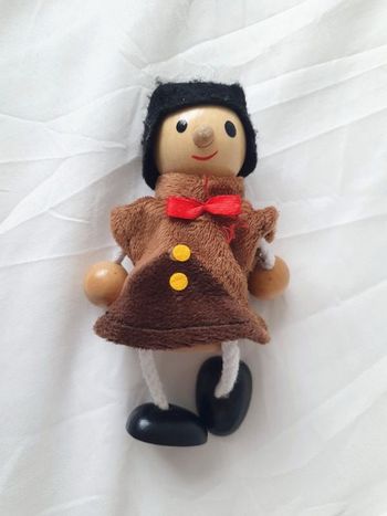 Marionnette figurine Guignol en bois