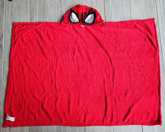 Poncho plaid spiderman