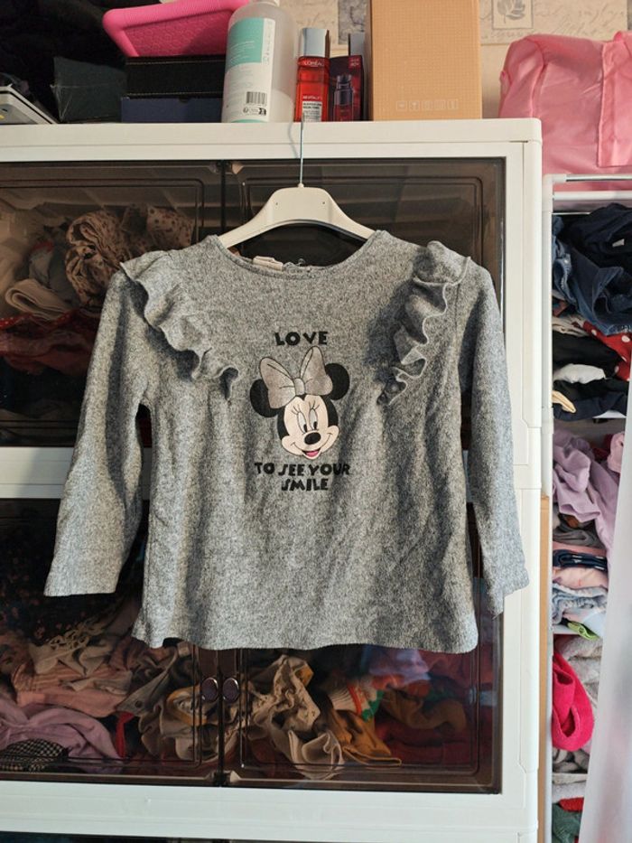 Le haut manches longues fille