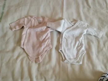 Lot bodies naissance 46 cm bebe