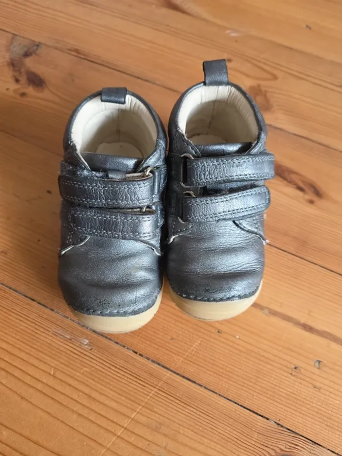 Deux paire de chaussure 21 - photo numéro 7