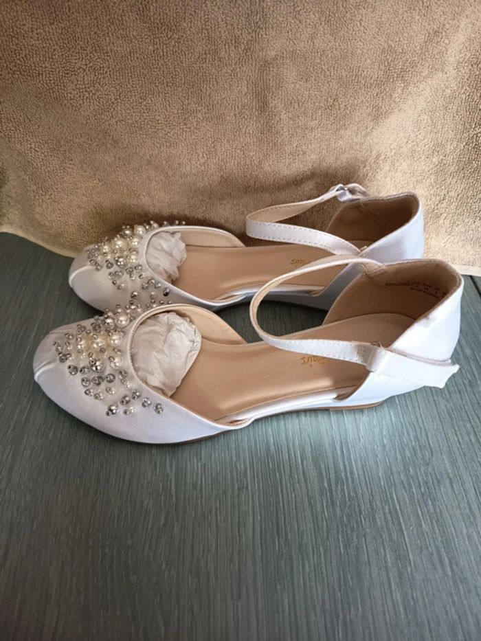 Chaussures enfants. Neuves. Marque Dream Pairs. (985) - photo numéro 7