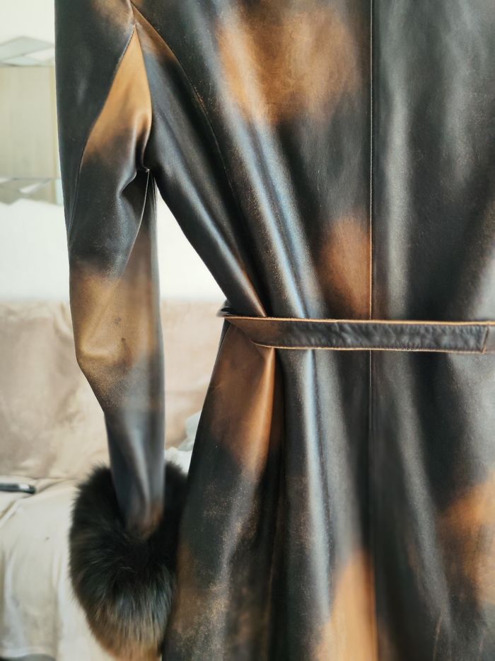 Très beau manteau en cuir - photo numéro 5