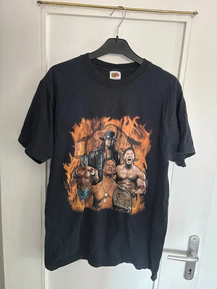T-shirt imprimé de la wwe taille M