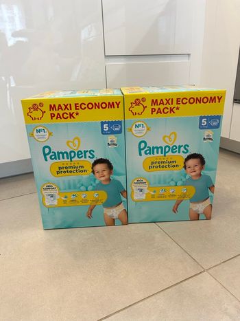 160 Couches Pampers Premium Taille 5 