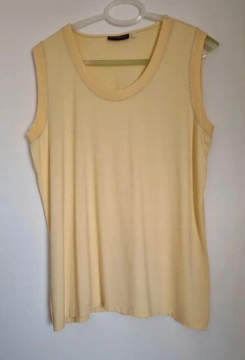 Tee-shirt jaune pâle sans manches