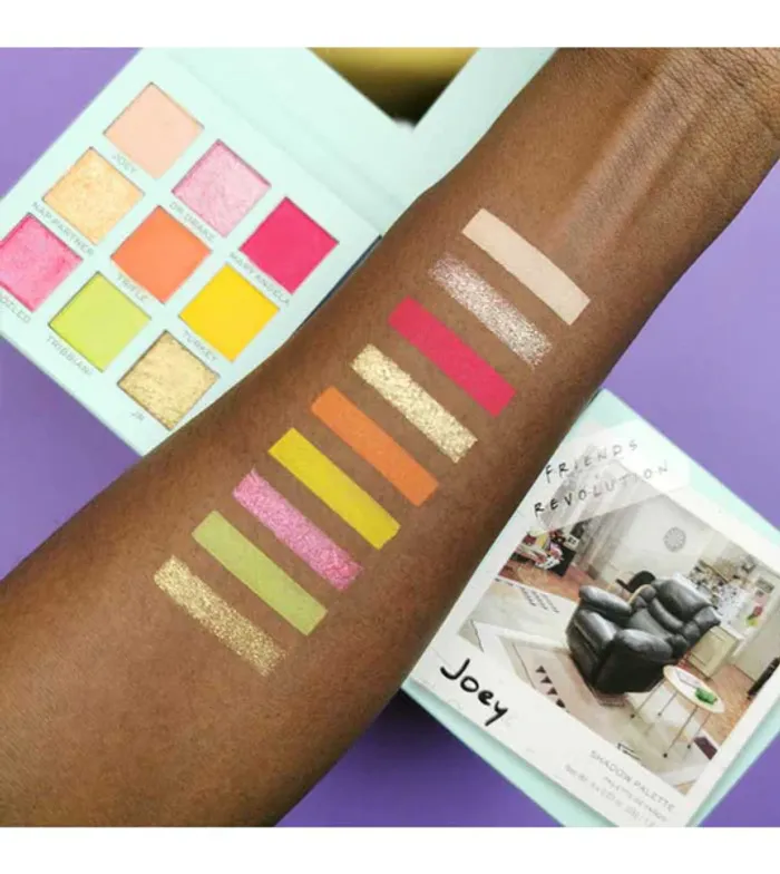 Fards à paupières Makeup Revolution – Joey Friends X Revolution – 9 teintes Neuf - photo numéro 4